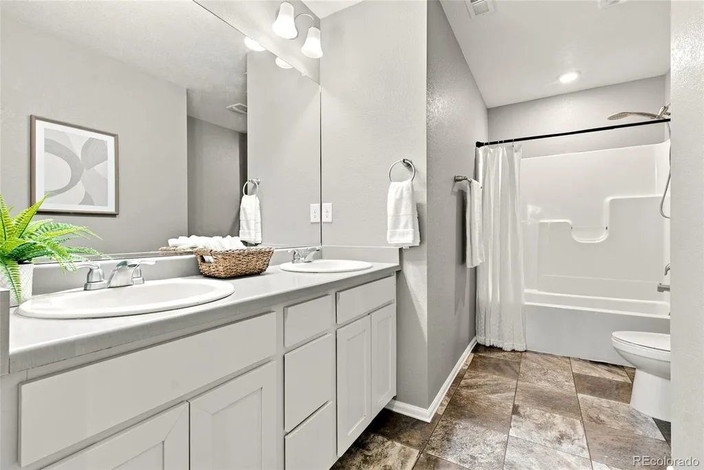 6682 Longpark Drive Parker CO 80138
