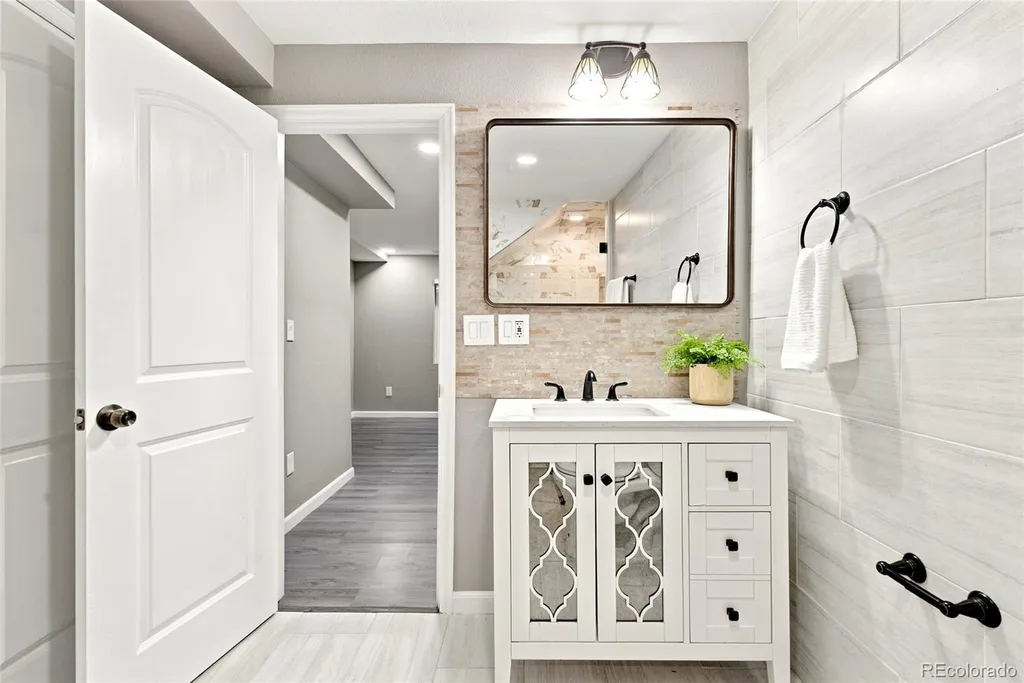 6682 Longpark Drive Parker CO 80138