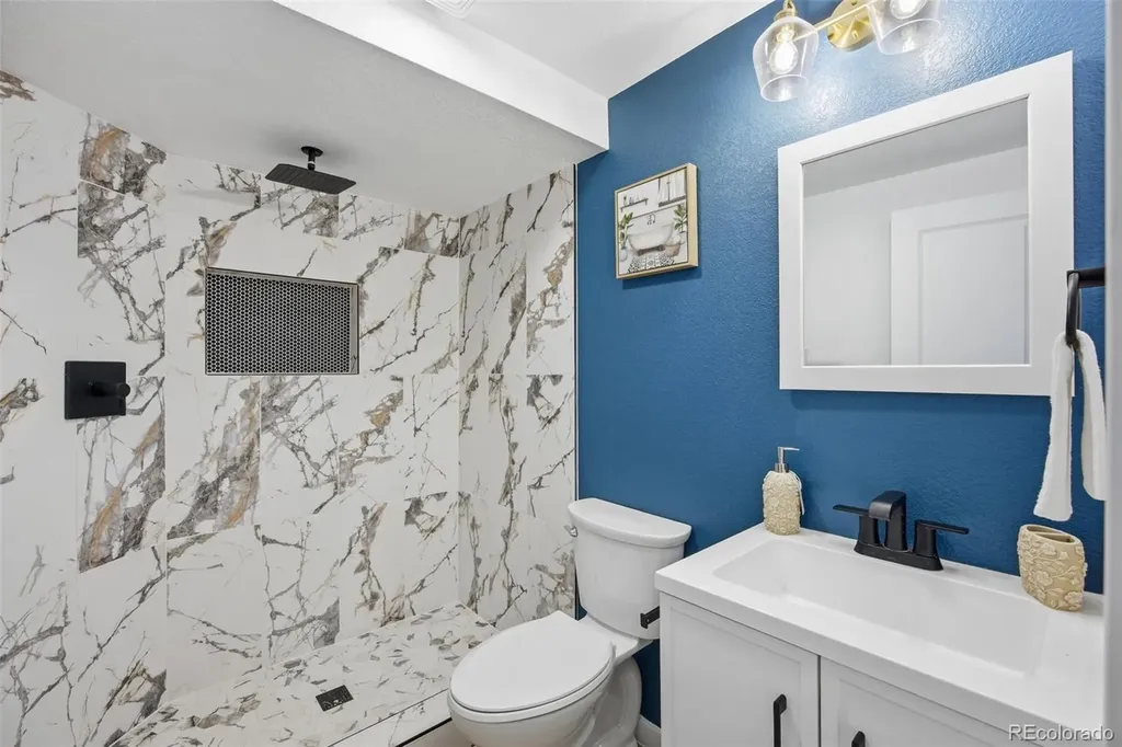 6172 W 68th Avenue Arvada CO 80003