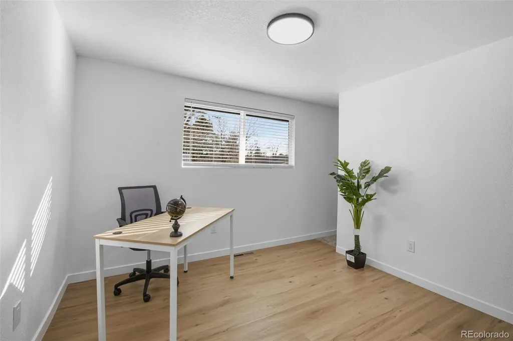 6172 W 68th Avenue Arvada CO 80003
