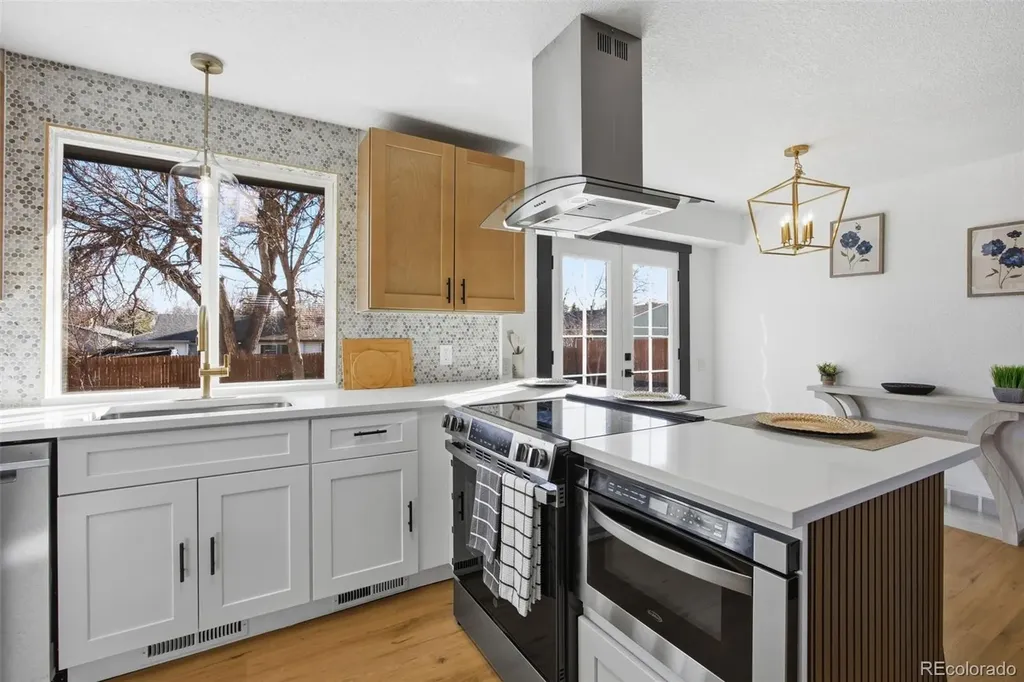 6172 W 68th Avenue Arvada CO 80003