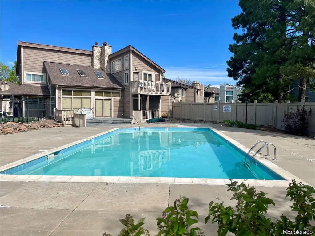10253 E Peakview Avenue Englewood CO 80111