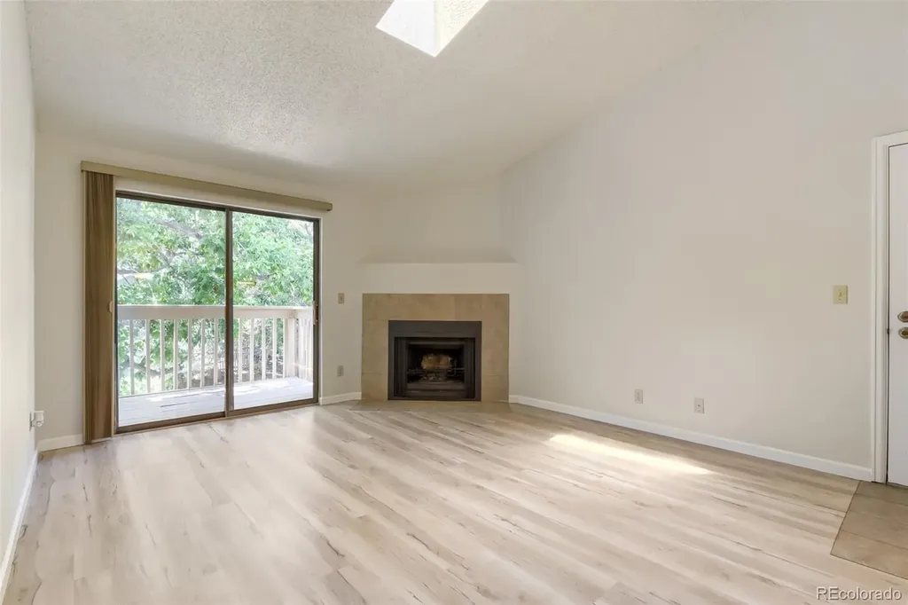 10253 E Peakview Avenue Englewood CO 80111
