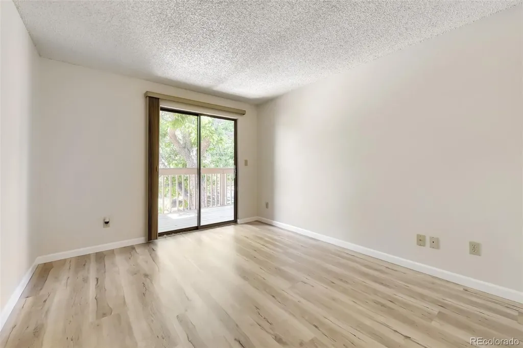 10253 E Peakview Avenue Englewood CO 80111