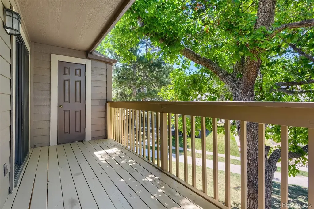 10253 E Peakview Avenue Englewood CO 80111