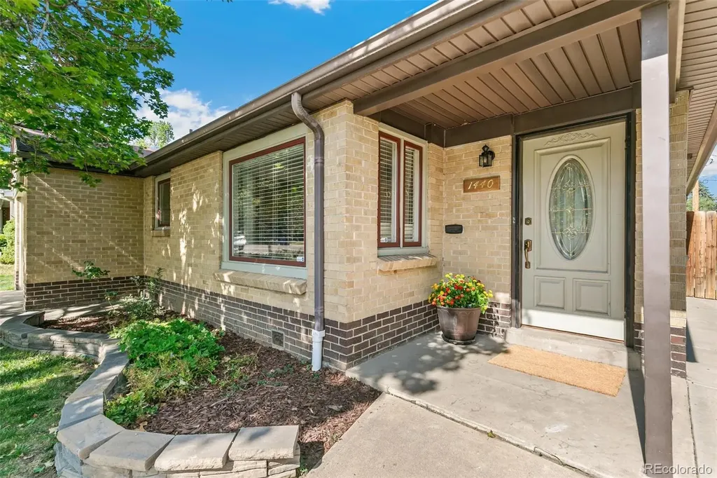 1440 S Bellaire Street Denver CO 80222