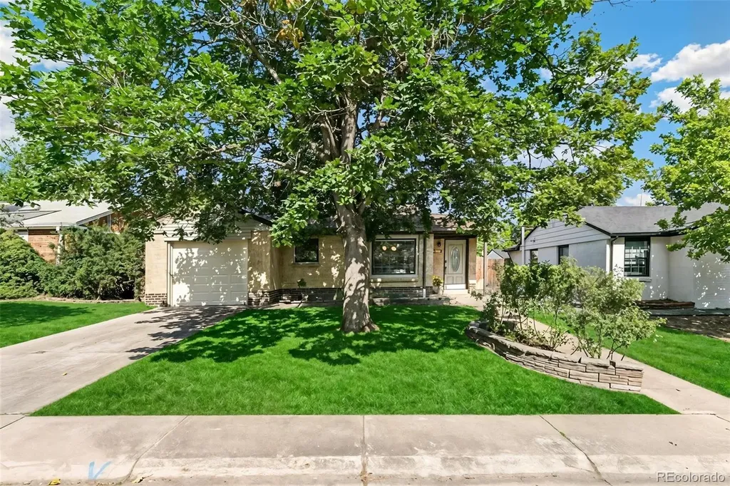1440 S Bellaire Street Denver CO 80222
