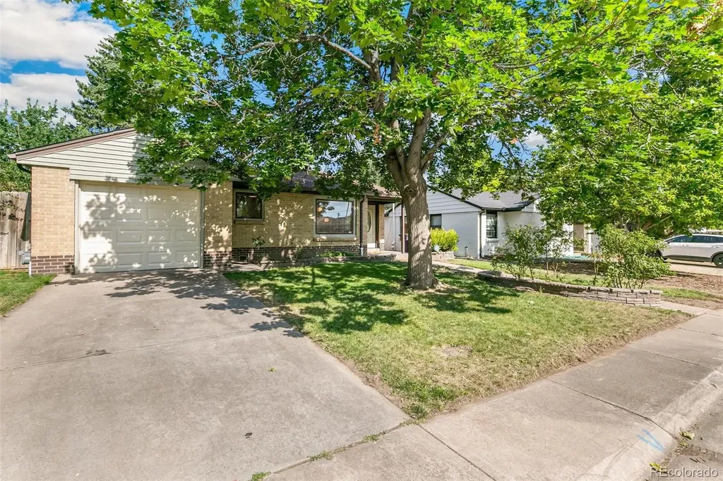 1440 S Bellaire Street Denver CO 80222