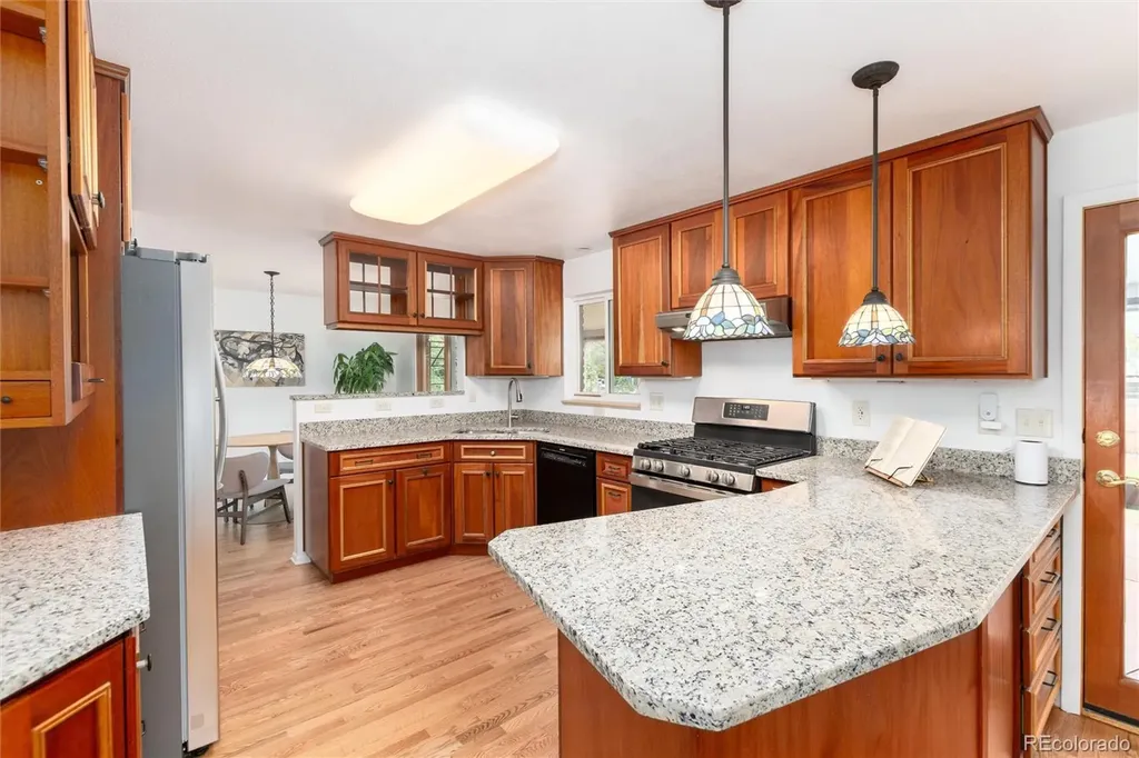 6929 S Bemis Street Littleton CO 80120