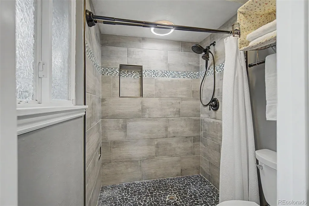 2110 Greenwich Circle Colorado Springs CO 80909