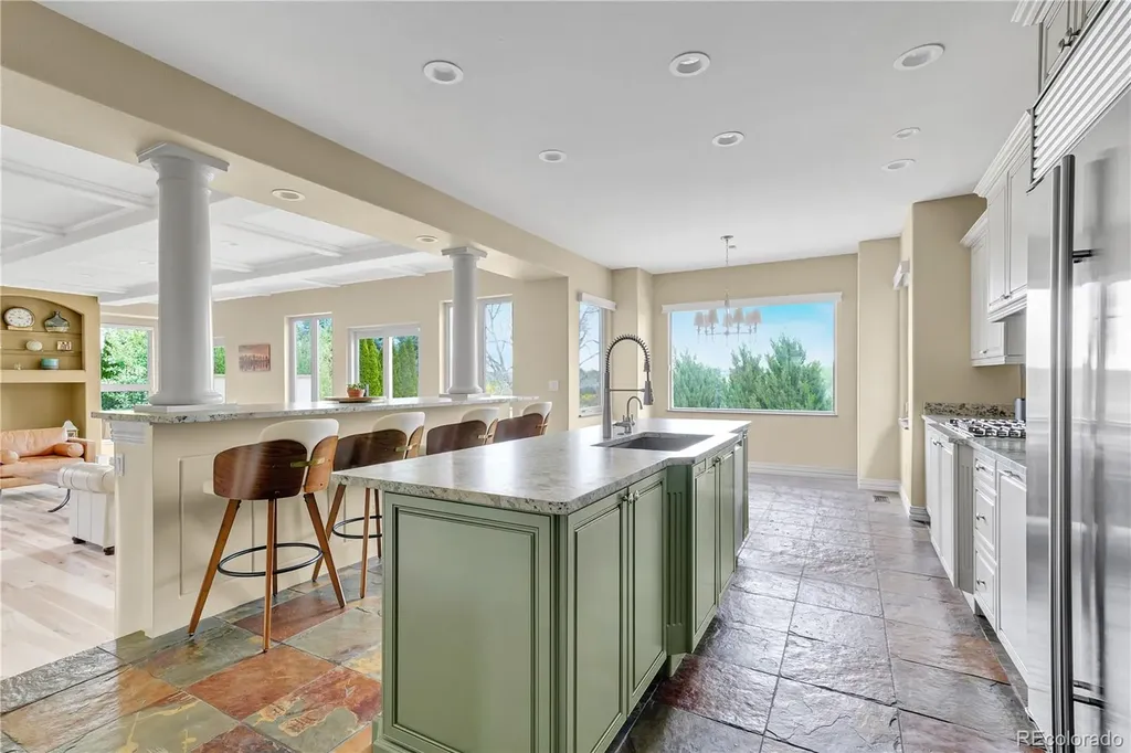 4358 W Hinsdale Avenue Littleton CO 80128