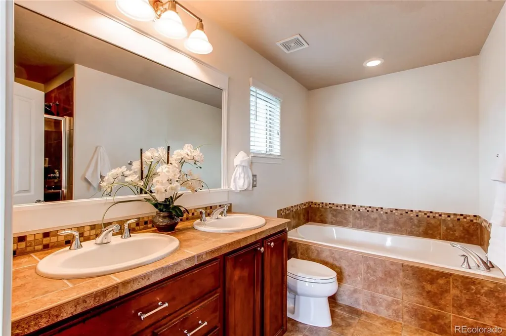 3561 Yosemite Street Denver CO 80238