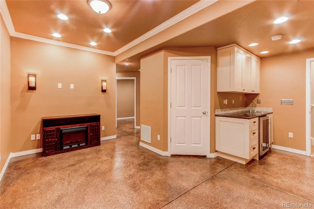 3561 Yosemite Street Denver CO 80238