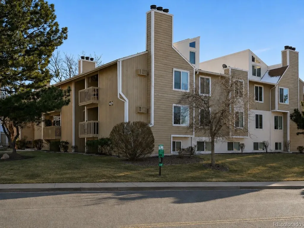 4062 S Atchison Way Aurora CO 80014