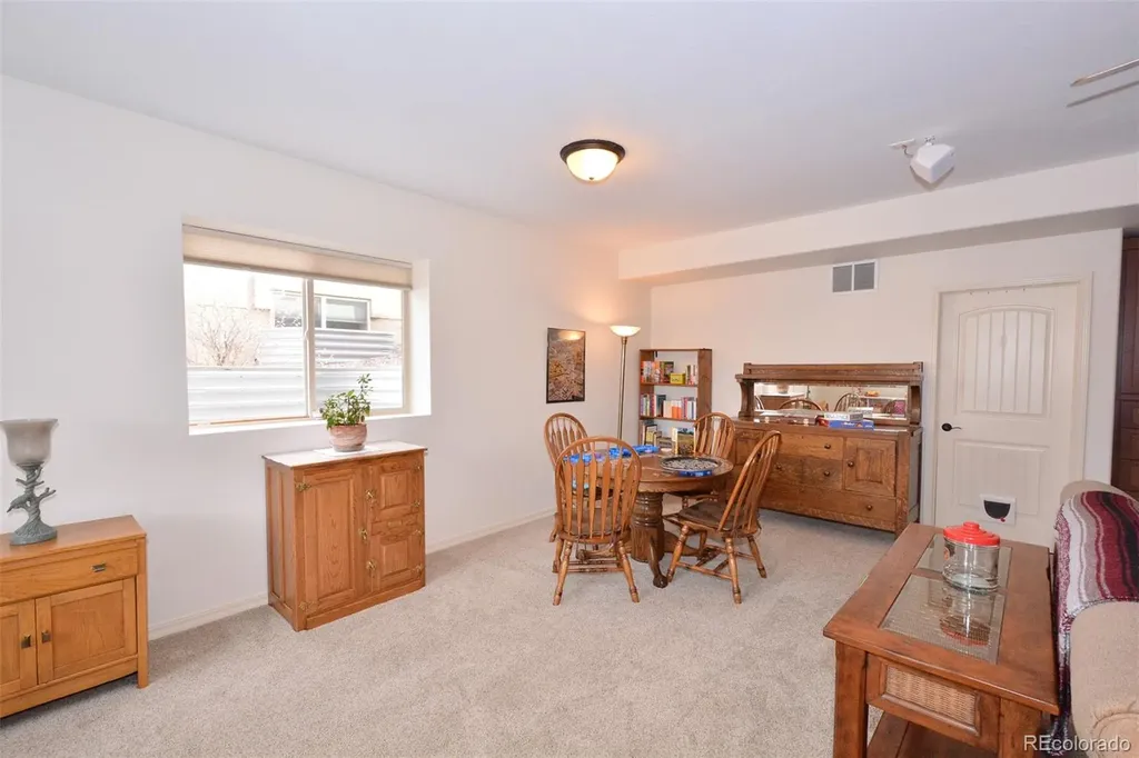 2917 Sovereign View Colorado Springs CO 80920