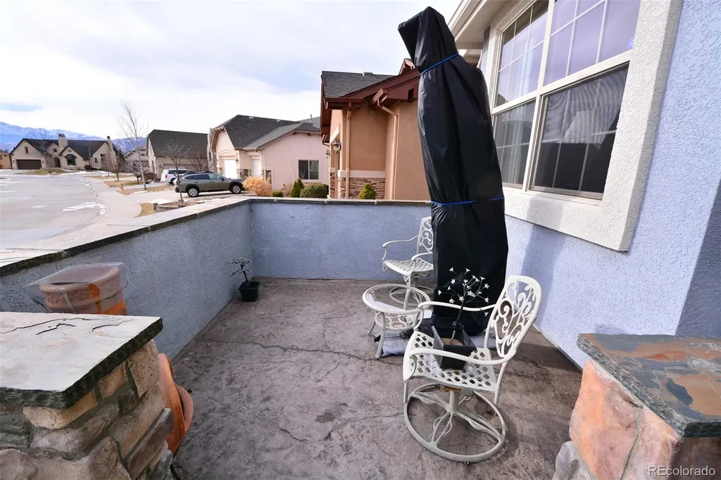 2917 Sovereign View Colorado Springs CO 80920