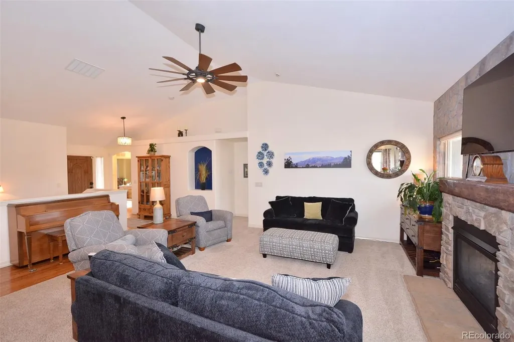 2917 Sovereign View Colorado Springs CO 80920