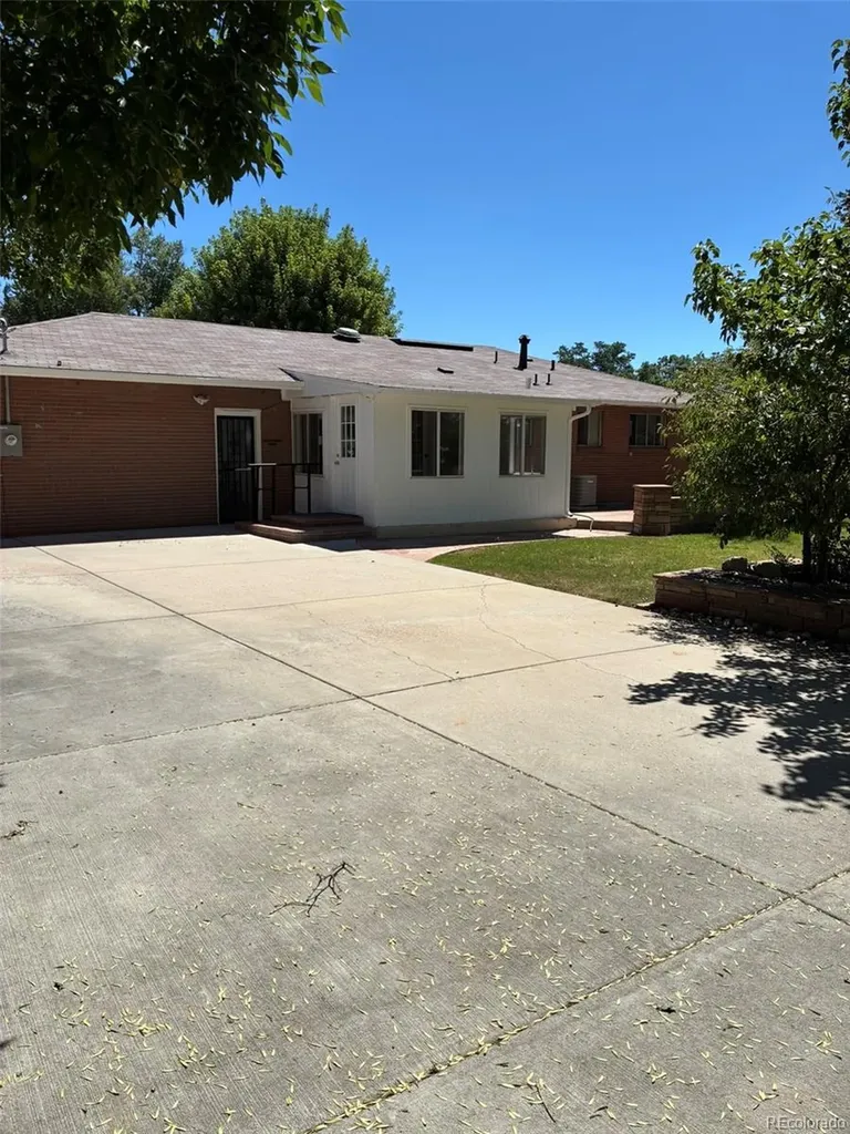 3091 S Yates Street Denver CO 80236