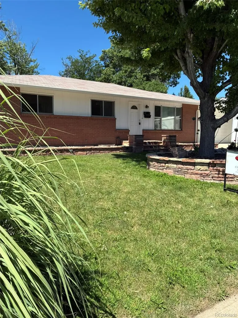 3091 S Yates Street Denver CO 80236