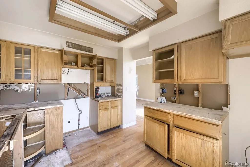 10602 Birch Street Denver CO 80233