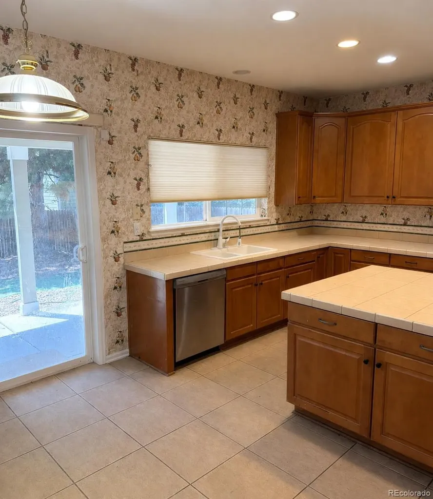 5974 Sparrow Avenue Longmont CO 80504