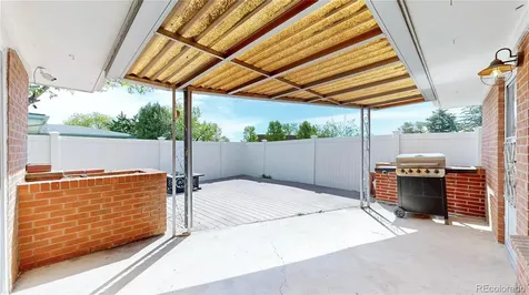 359 Quentin Street Aurora CO 80011