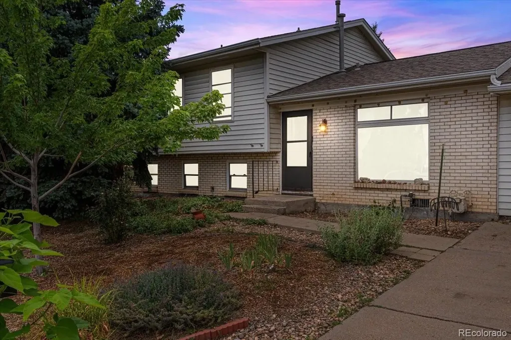 9755 Elizabeth Street Thornton CO 80229