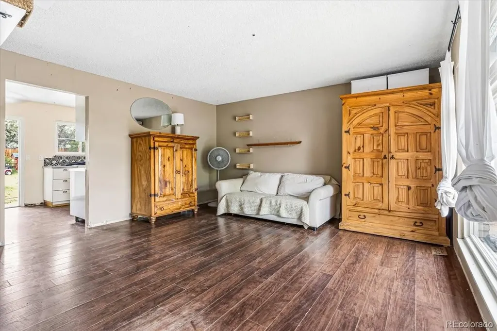 9755 Elizabeth Street Thornton CO 80229