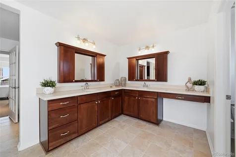 21267 E Eastman Drive Aurora CO 80013