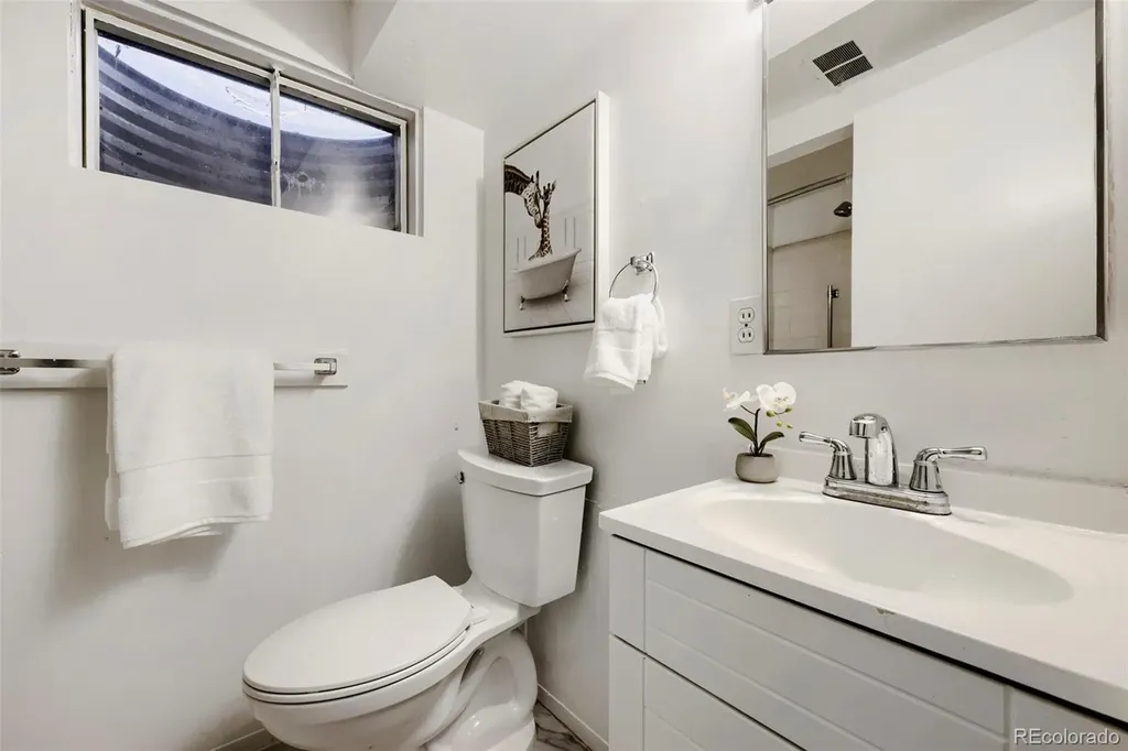 7802 Zuni Street Denver CO 80221