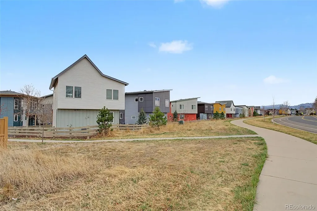 627 Siena Court Lafayette CO 80026
