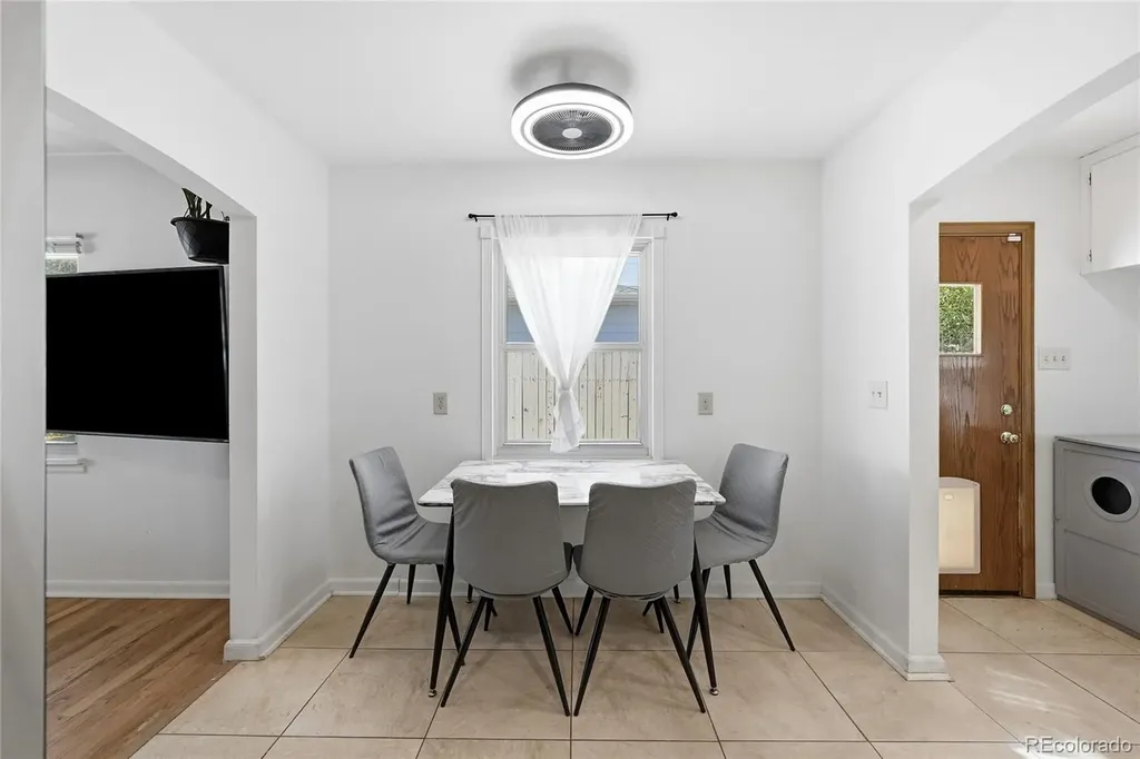 2309 Newark Street Aurora CO 80010