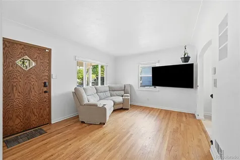 2309 Newark Street Aurora CO 80010