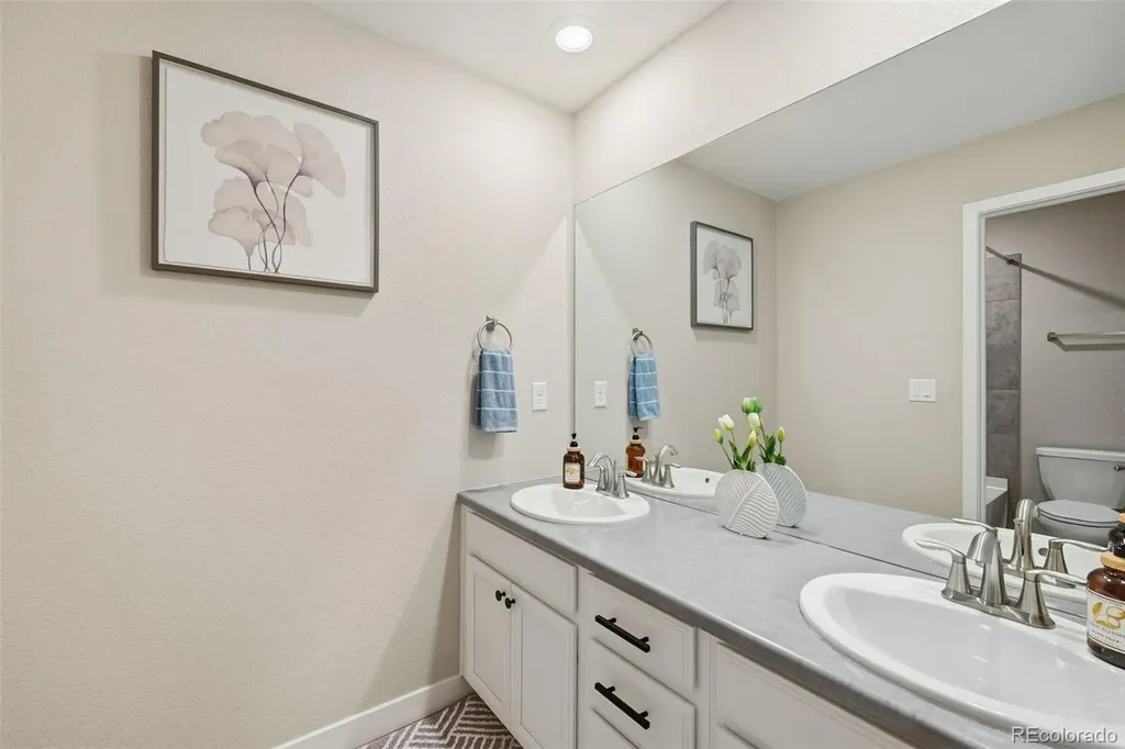 17668 Eclipse Street Broomfield CO 80023