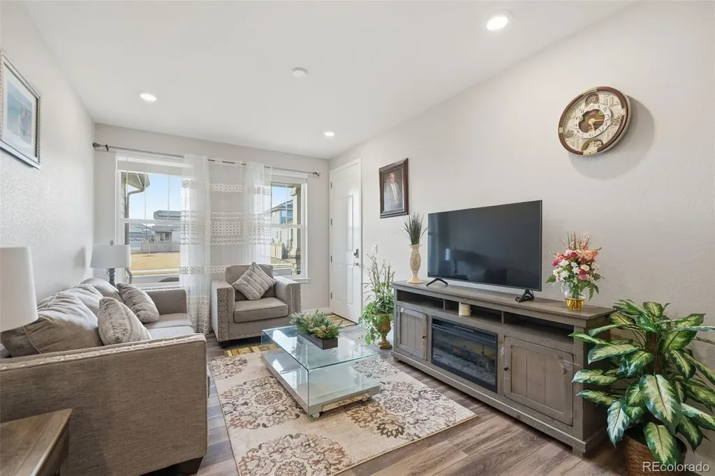 17668 Eclipse Street Broomfield CO 80023