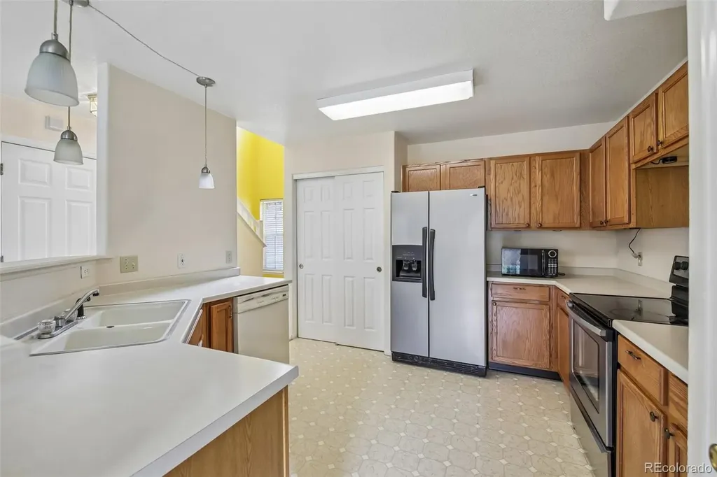 1232 S Waco Street Aurora CO 80017