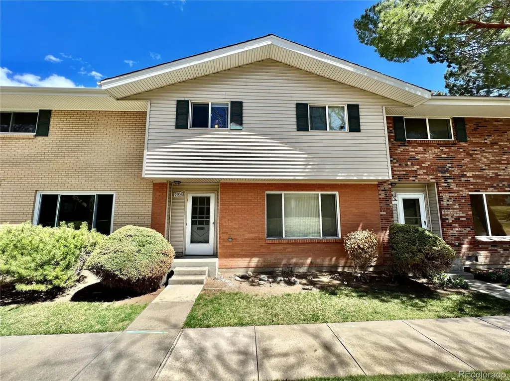9032 E Lehigh Avenue Denver CO 80237