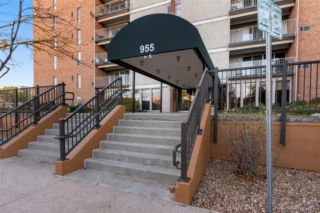 955 Eudora Street Denver CO 80220