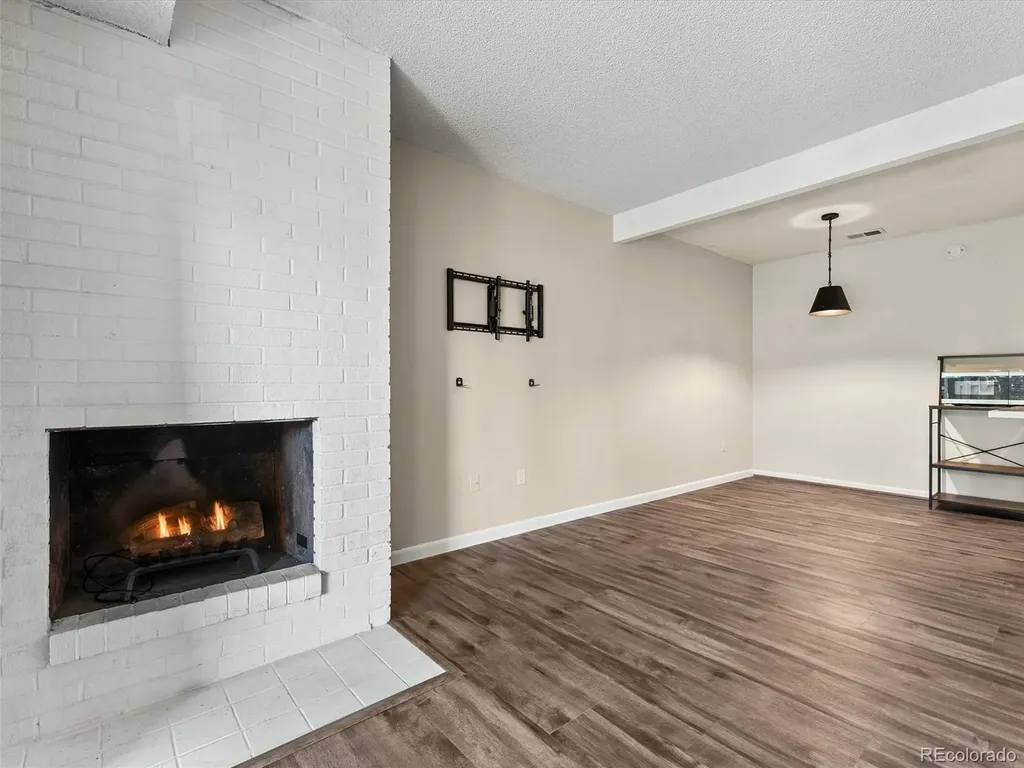 7995 E Mississippi Avenue Denver CO 80247