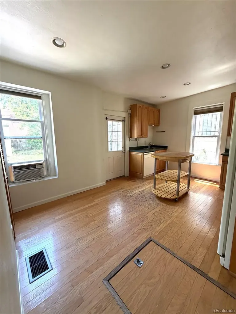 2136 N Lafayette Street Denver CO 80205