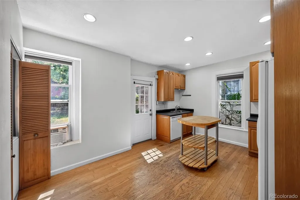 2136 N Lafayette Street Denver CO 80205