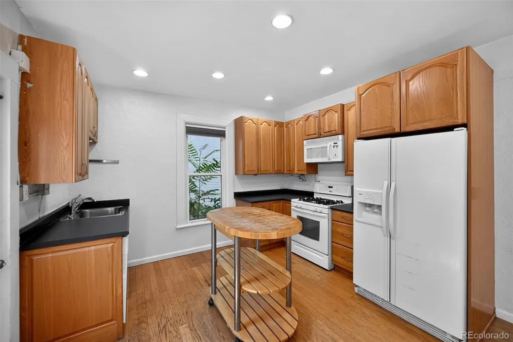 2136 N Lafayette Street Denver CO 80205