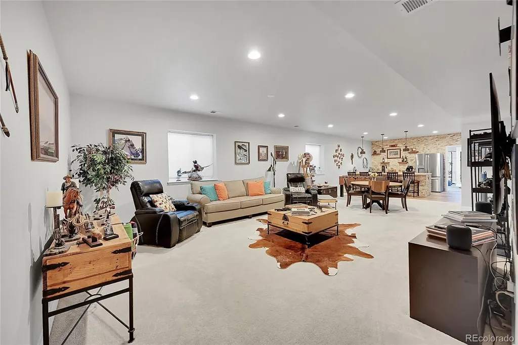 3891 Eaton Park Street Aurora CO 80019