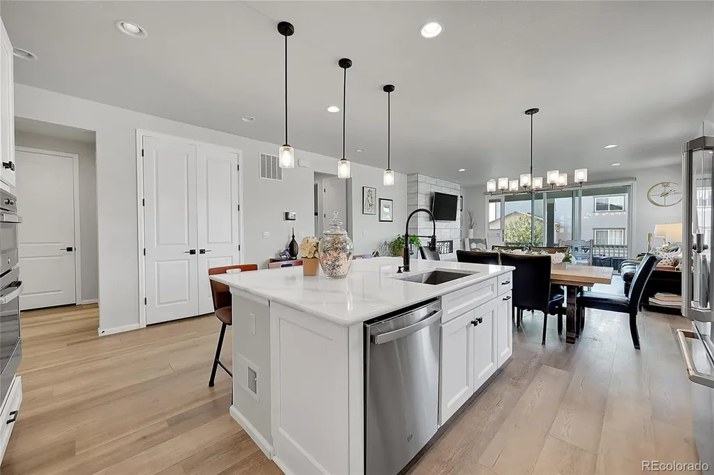 3891 Eaton Park Street Aurora CO 80019