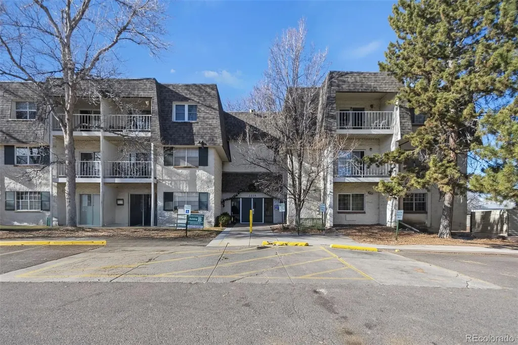 2225 S Jasmine Street Denver CO 80222