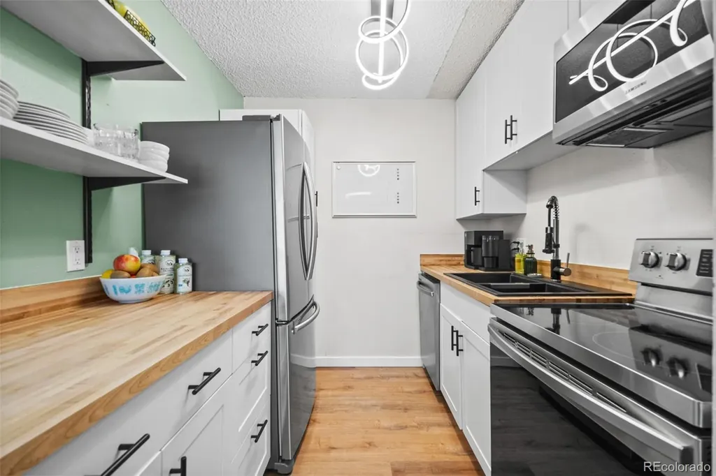 2225 S Jasmine Street Denver CO 80222