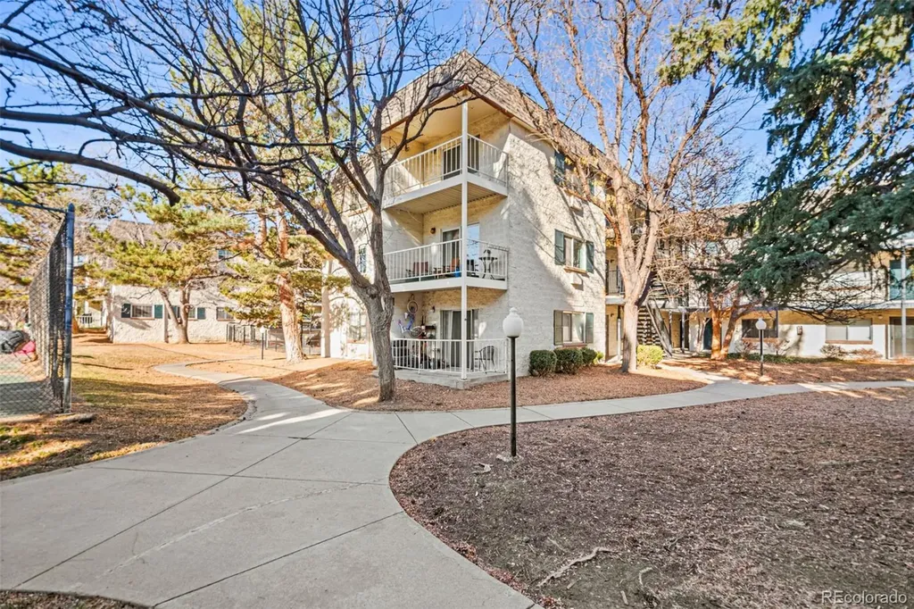 2225 S Jasmine Street Denver CO 80222