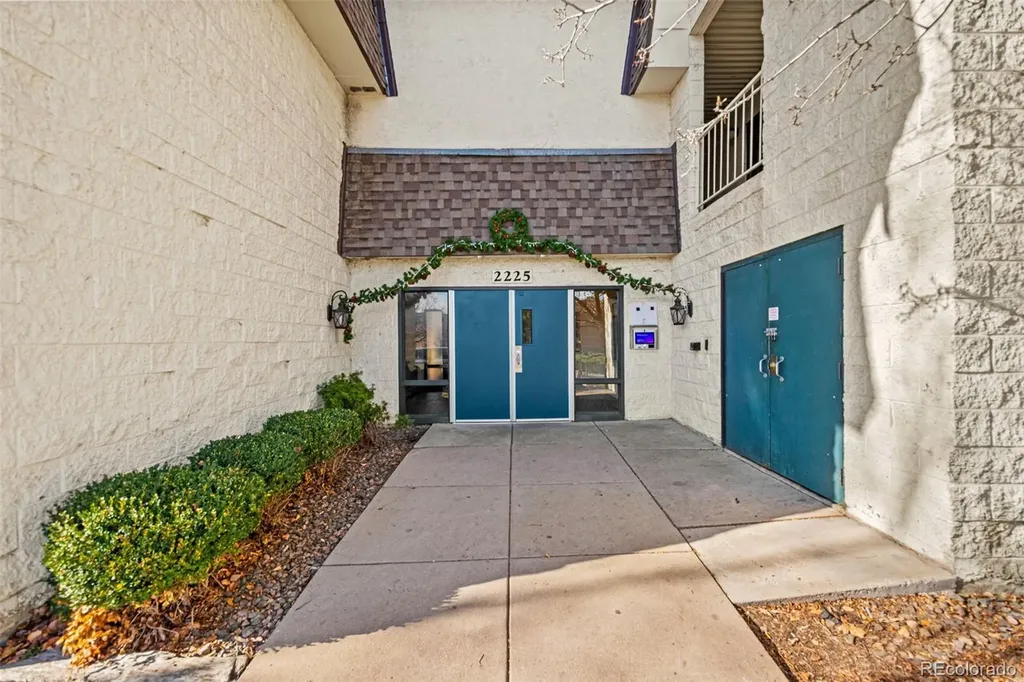 2225 S Jasmine Street Denver CO 80222
