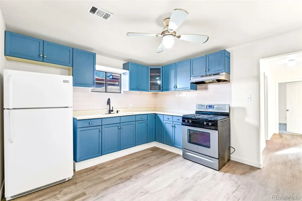 6743 King Street Denver CO 80221