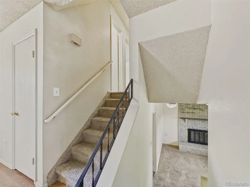 904 S Uravan Street Aurora CO 80017